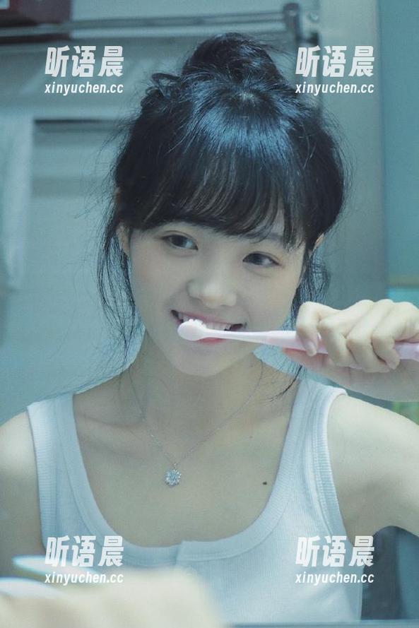 Pia (피아)[DJAWA]三文鱼，精选作品呈现她对生活的独到见解和感悟.txt